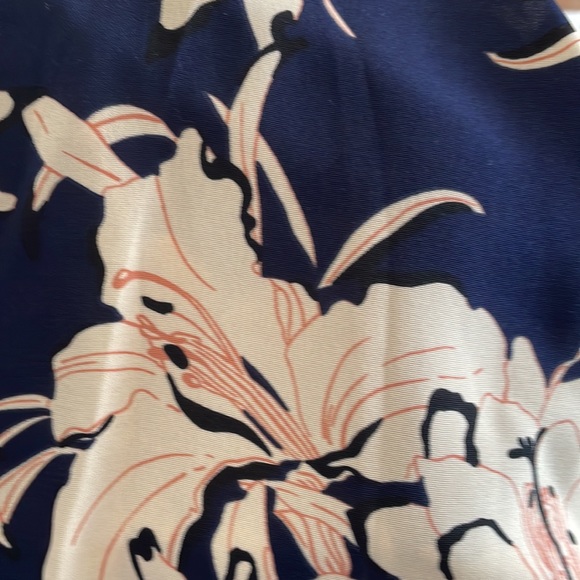 ASTR Ruffle Hem Crop - Picture 10 of 10